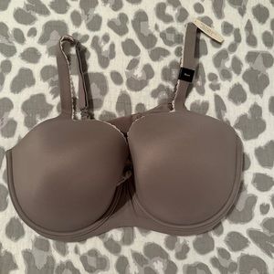 Victoria Secret Bra 38DDD